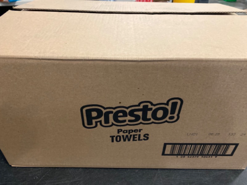 Photo 3 of Amazon Brand - Presto! Flex-a-Size Paper Towels, 158 Sheet Huge roll, 6 Rolls, Equivalent to 19 Regular Rolls, White 158 sheet (2 Packs of 6) White