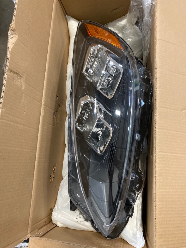 Photo 3 of Front Headlight, for 2020-2023 Ford Escape Halogen SE/SEL Headlight, LJ6B-13W030-AH, Head Lamp Direct Replacement Assembly (Left Driver Side)