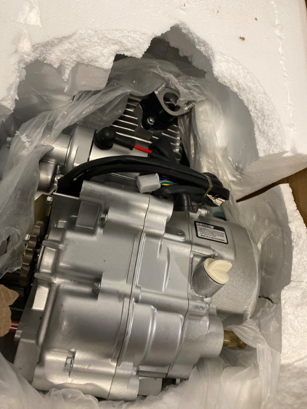 Photo 2 of 200CC 250CC ATV Motor Engine 4 Stroke Motor Engine Manual Gear Shift 5-Speed ATV Engine Single Cylinder Air Cooling Motor with CDI System 7500RPM Engine Motor for ATV Motorcycles