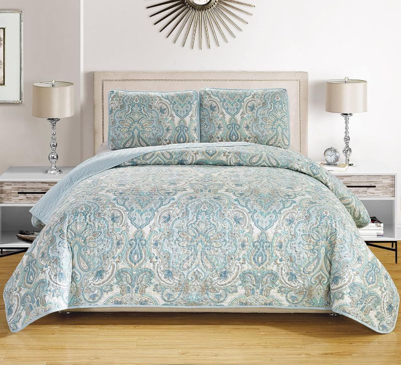 Photo 2 of 3-Piece Fine Printed Oversize (115" X 95") Quilt Set Reversible Bedspread Coverlet King Size Bed Cover (Pale Blue, Grey, Paisley)