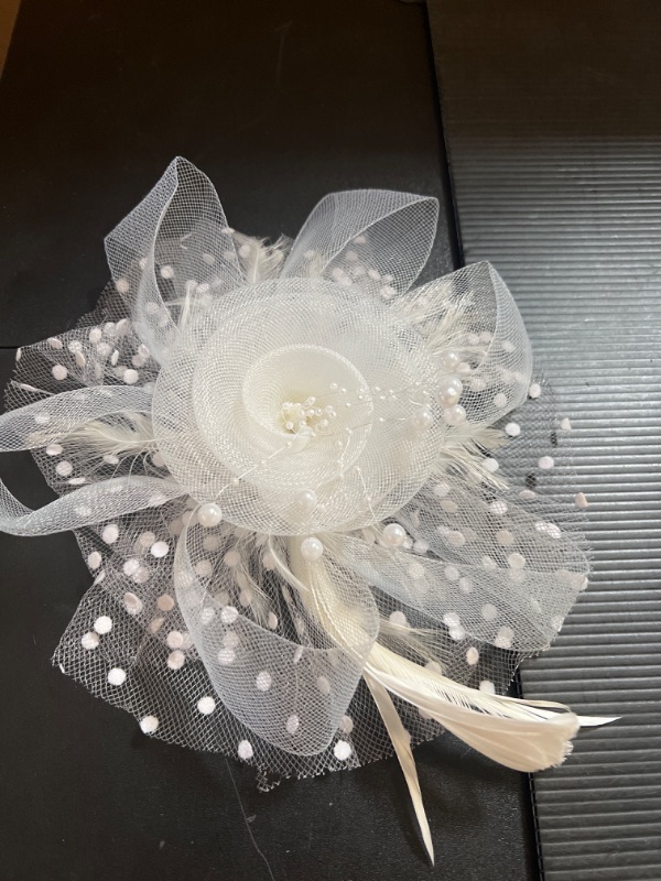 Photo 2 of Flydreamfeathers Fascinator Hat for Women Tea Party Wedding Kenturky Derby Headband, 1920s Fascinator Hat