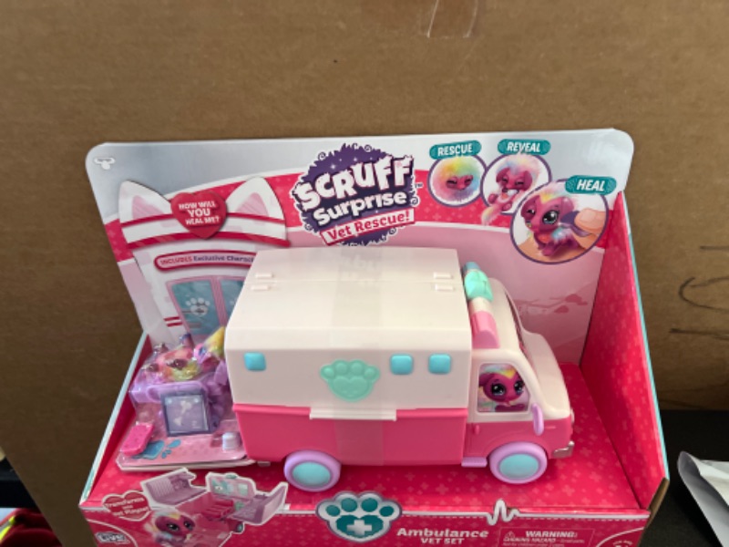 Photo 2 of Little Live Pets Scruff Surprise - Ambulance Playset