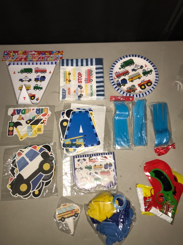 Photo 1 of 14 Piece Construction Vehicles Party Tableware Set