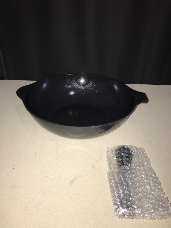 Photo 3 of  Kingsway 4.1 Quart Aluminum Nonstick Wok in Black