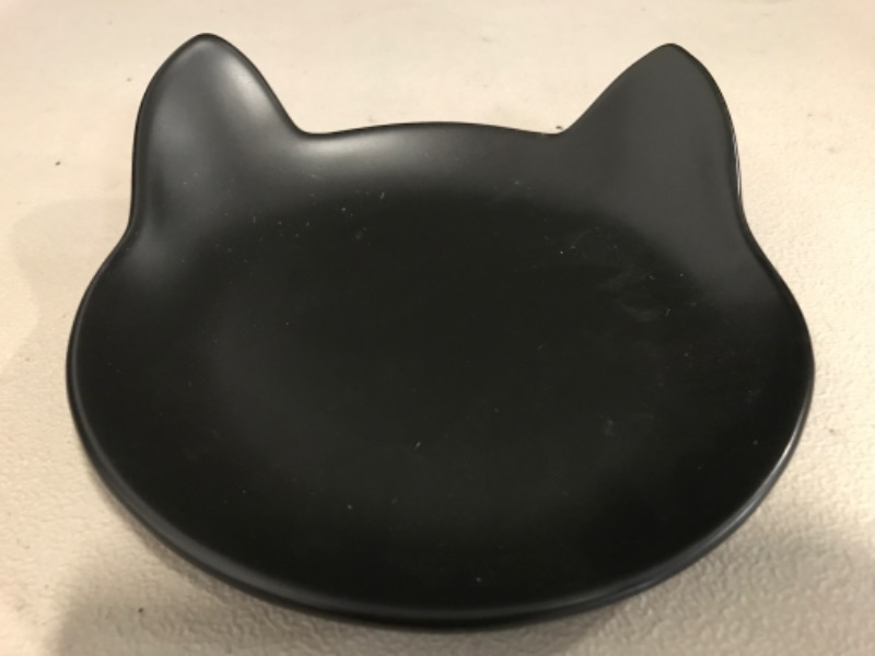 Photo 2 of ViviPet Kitty Plates for The Cat Lovers (Black, Small)