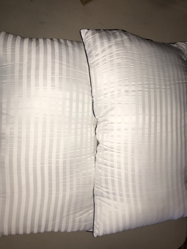 Photo 2 of Hotel Pillows for Sleeping Standard Size Set of 2, Soft Down Alternative Pillow for Side, Back or Stomach Sleeper