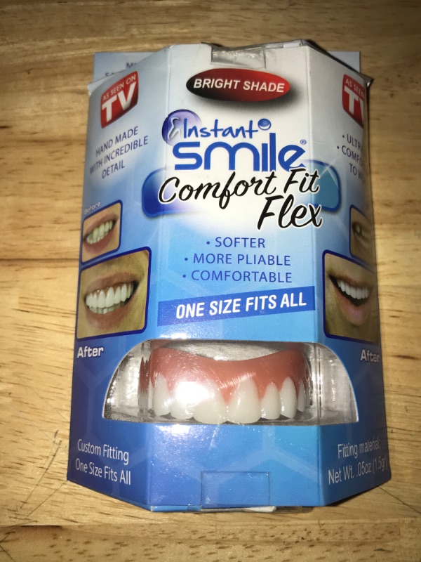 Photo 2 of Instant Smile Comfort Fit Flex - Bright Shade - Upper Veneer Cosmetic Teeth