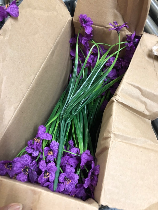Photo 2 of 20 Bundles Outdoor Artificial Flowers, UV Resistant Fake Flowers with Plastic Plants, Faux Silk Flowers for Outside Window Box Front Porch Hanging Planter Decor-Purple Purple 20pcs