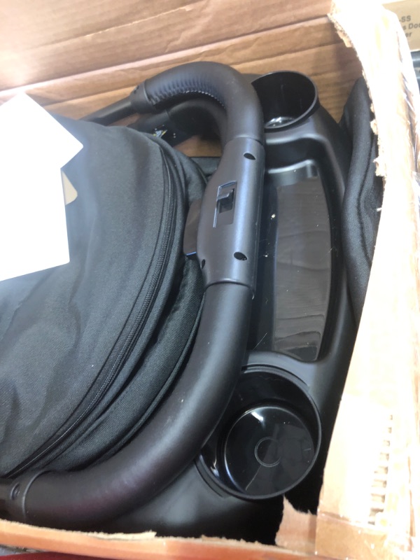 Photo 3 of Mompush Lithe V2 Lightweight Travel Stroller