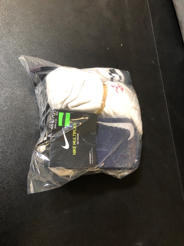 Photo 6 of Bundle Lot Nike Youth Socks 5 Pairs