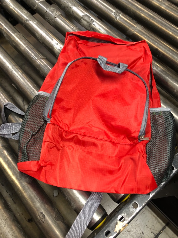 Photo 2 of 18 in classic kid backpack red