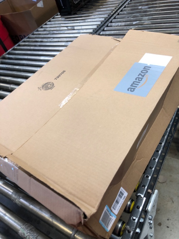 Photo 1 of IRIS USA Extra Large Open Top Cat Litter Box with Scatter Shield, Sturdy Easy to Clean Open Air Kitty Litter Pan with Tall Spray, Black XL High Sided - Black