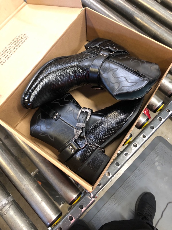 Photo 1 of Man Leather boots size 13
