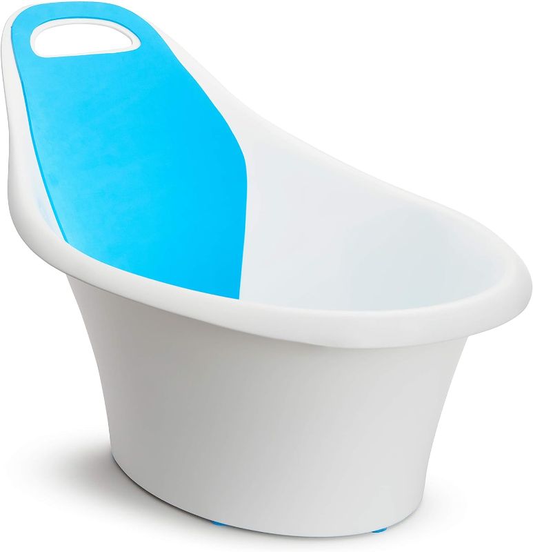 Photo 1 of Munchkin® Sit & Soak™ Baby Bath Tub, 0-12 Months, White, 25 x 16.25 x 15 Inch
