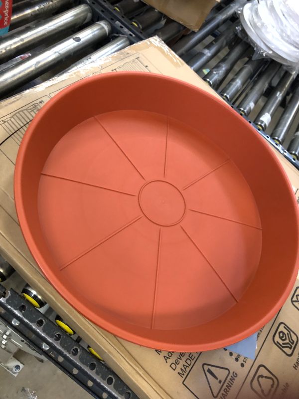 Photo 1 of 22inch flower pot pan