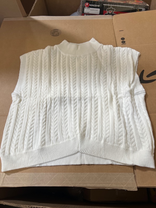 Photo 1 of XL Sleeveless Pullover Sweater For Women's Mock Neck Knit Sweater Vest Knit Tops