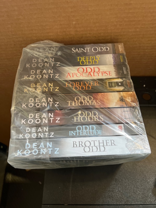 Photo 1 of Odd Thomas Series Complete 8 Books Set By Dean Koontz - Young Adult - Paperback
