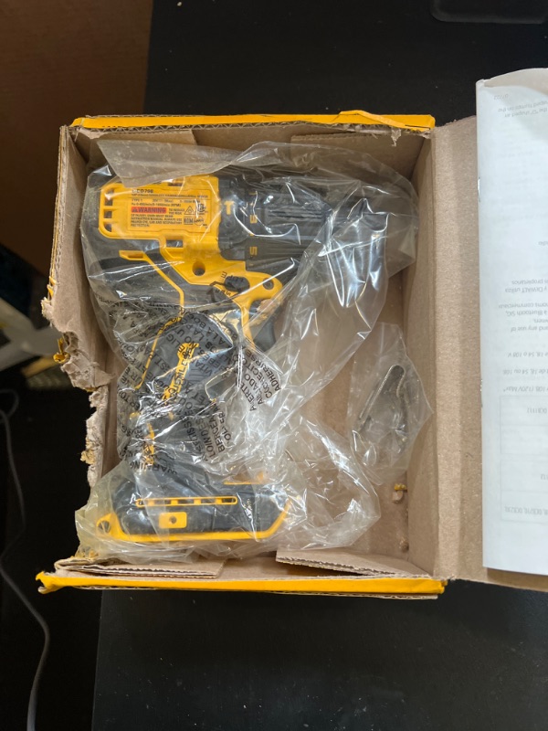 Photo 2 of Dewalt DCD798B 20V MAX Brushless 1/2 in. Cordless Hammer Drill Driver (Tool Only)