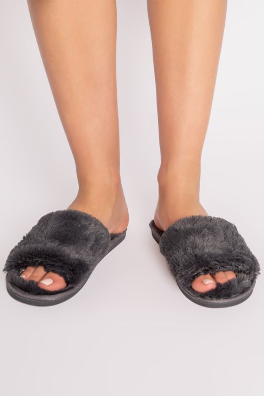 Photo 1 of [Size M] Luxe Plush Slippers- Grey