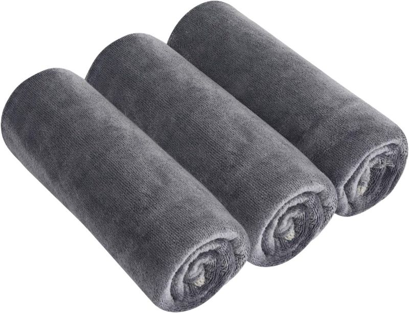 Photo 1 of SINLAND Microfiber Gym Towels Sports Fitness Workout Sweat Towel Super Soft and Absorbent 3 Pack 16 Inch X 32 Inch
