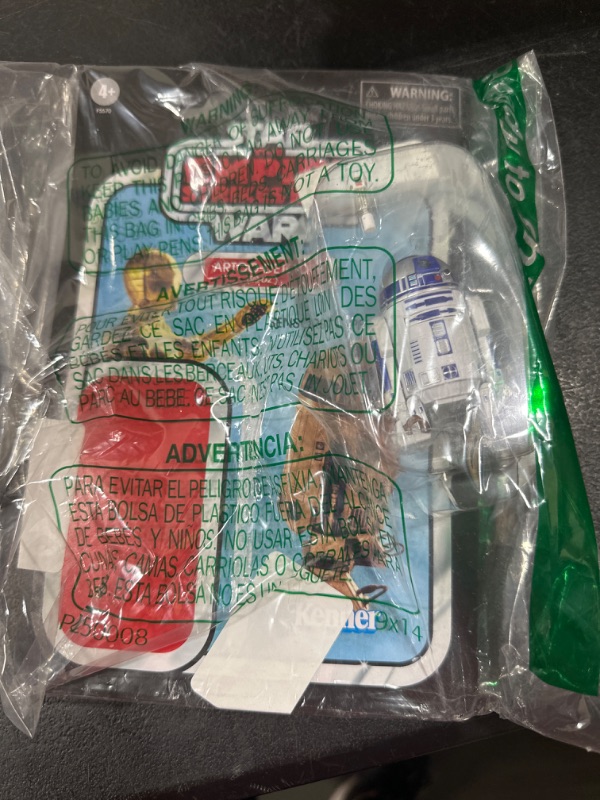 Photo 1 of Hasbro F5570 Star Wars Artoo-Detoo (R2-D2) Vintage Collection Action Figure- MINOR DAMAGE TO PACKAGE