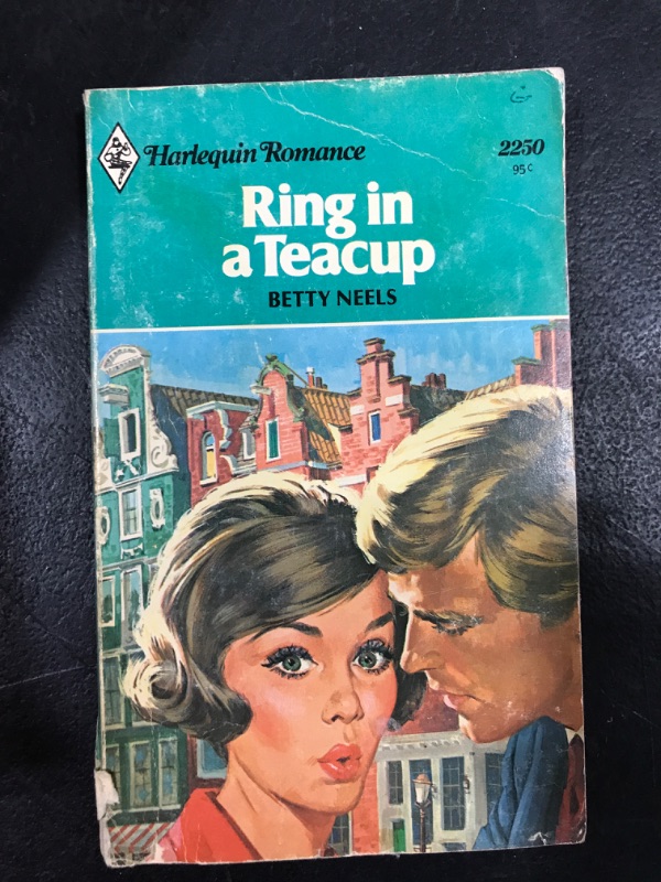 Photo 1 of Ring in a Teacup by Betty Neels [Paperback] 