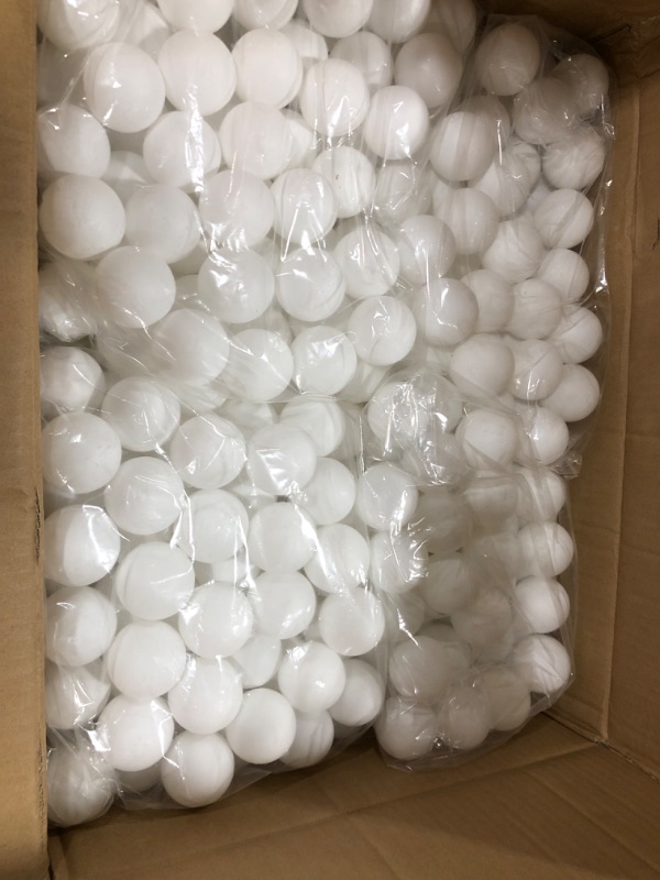 Photo 1 of 1000PACK WHITE BALLS