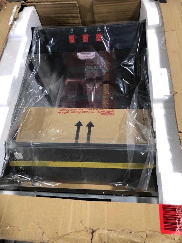 Photo 1 of Great Northern 10 oz Perfect Popper Countertop Style Popcorn Machine Black