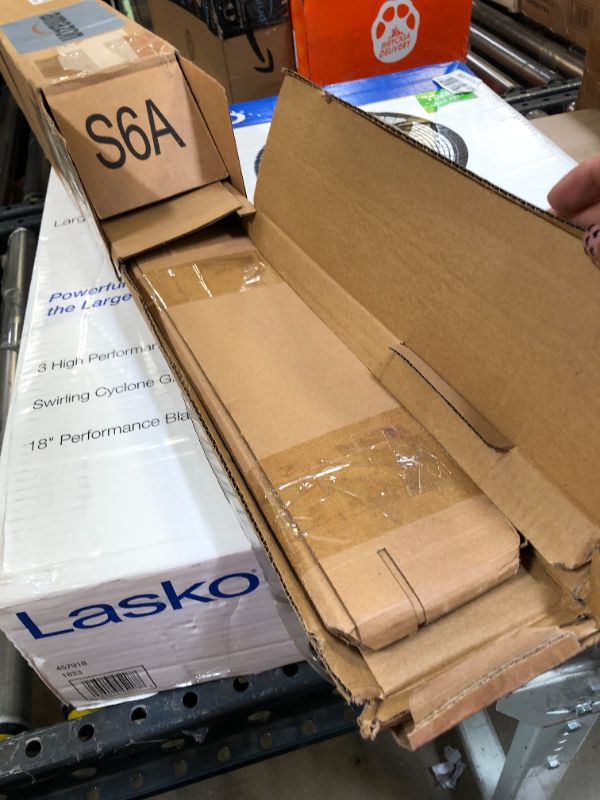 Photo 1 of FARMMAC 28 Inch Chainsaw Guide Bar & Chain Combo Alloy Chainsaw Bar, 3/8" Pitch 0.058" Gauge, 92 Drive Link, Full Chisel Chain,Fit for Husqvarna Echo Shindaiwa Poulan Partner Dolmar Jonsered