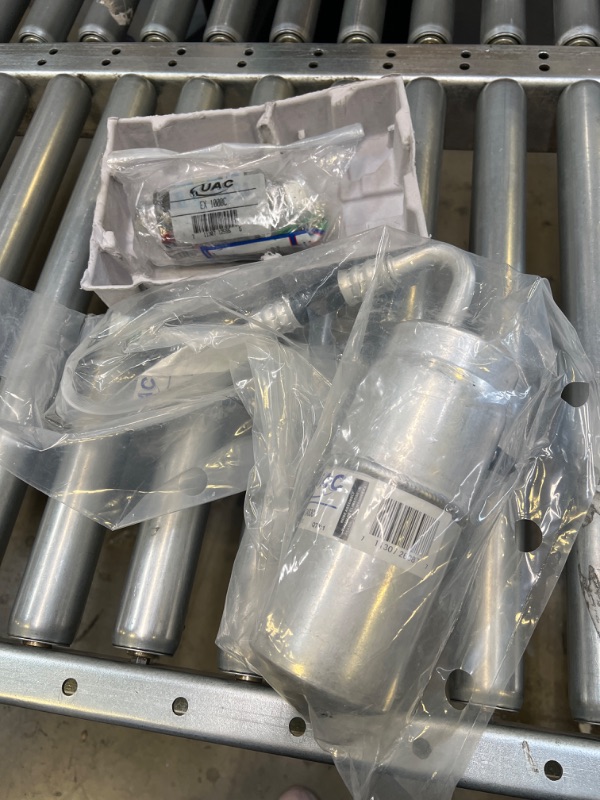 Photo 1 of UAC-HA10004C HOSE/TUBE ASSY/ACCUM - ACCUM & HOSE ASSM