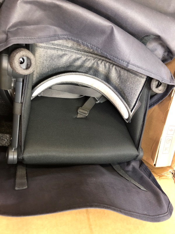 Photo 2 of UPPAbaby Vista V2 Stroller / Convertible Single-To-Double System / Bassinet, Toddler Seat, Bug Shield, Rain Shield, and Storage Bag Included / Greyson (Charcoal Mélange/Carbon Frame/Saddle Leather) Greyson Bassinet