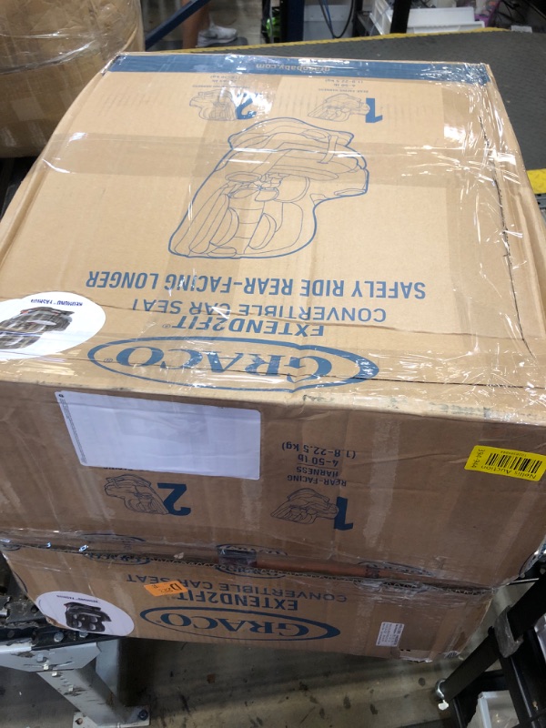 Photo 3 of Graco Extend2Fit Convertible Car Seat, Rear-Facing and Forward-Facing, Extended Rear-Facing Seat Option, Redmond, Ideal for Newborns, Infants, and Toddlers