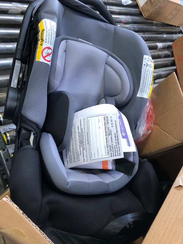 Photo 1 of Baby Trend Secure Lift 35 Infant Car Seat