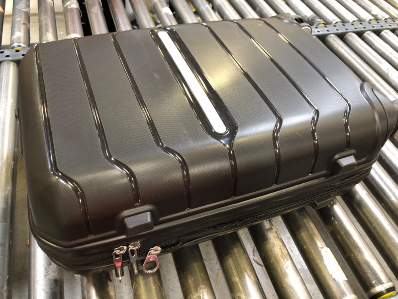 Photo 1 of 1-Piece Luggage 20in