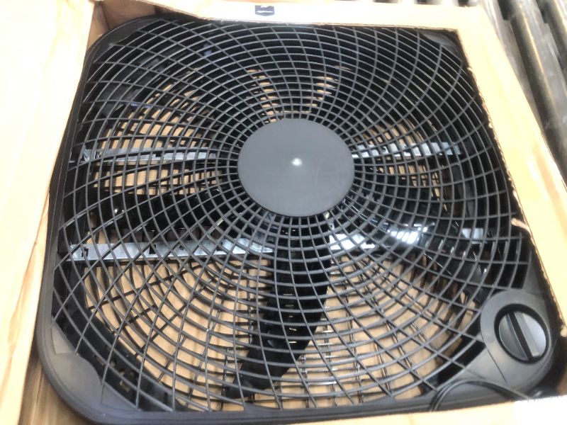 Photo 2 of Amazon Basics 20-Inch Box Fan - 3 Speeds, 5 Blades, Lightweight Design, Black, 67 Watts, 6.8"D x 20.86"W x 21.33"H