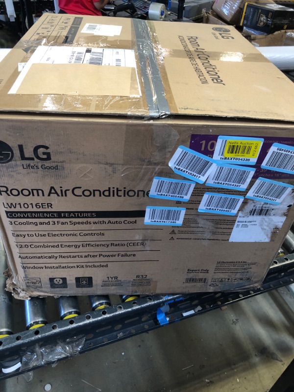 Photo 4 of LG 10,000 BTU Window Air Conditioner, Cools 450 Sq.Ft. (18' x 25' Room Size), Quiet Operation, Electronic Control with Remote, 3 Cooling & Fan Speeds, Energy Star, Auto Restart, 115V, White 10,000 BTU Energy Star w/ Electronic Controls