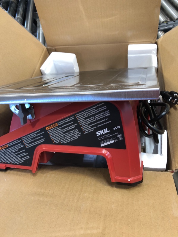 Photo 3 of SKIL 7-Inch Wet Tile Saw - 3540-02 1-(Pack) Wet Tile Saw
