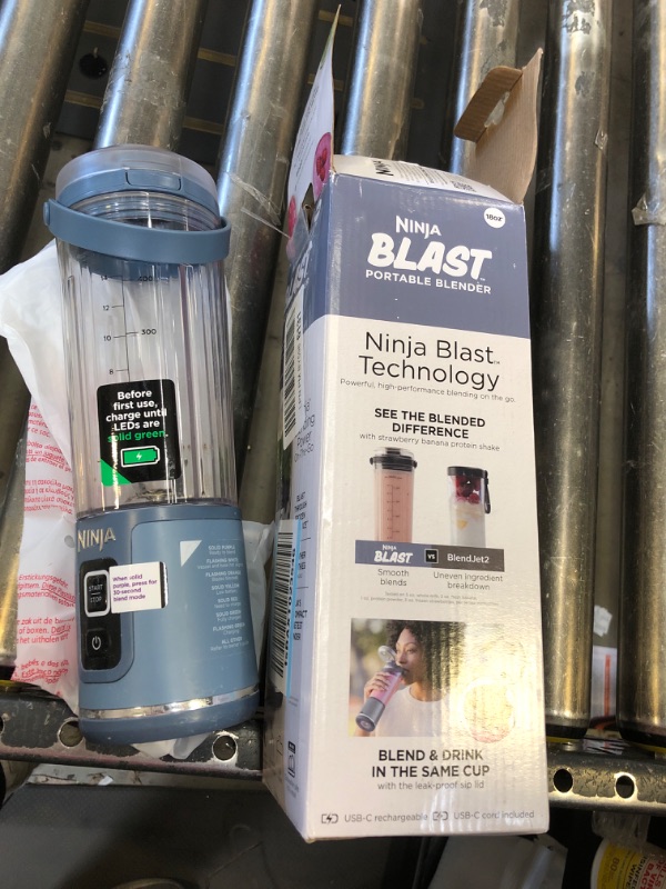 Photo 2 of Ninja Blast™ Portable Blender (BC151NV) - Denim Blue
