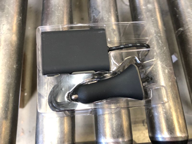 Photo 1 of 9.6 Amp 4-Port Front and Back Seat Charger
