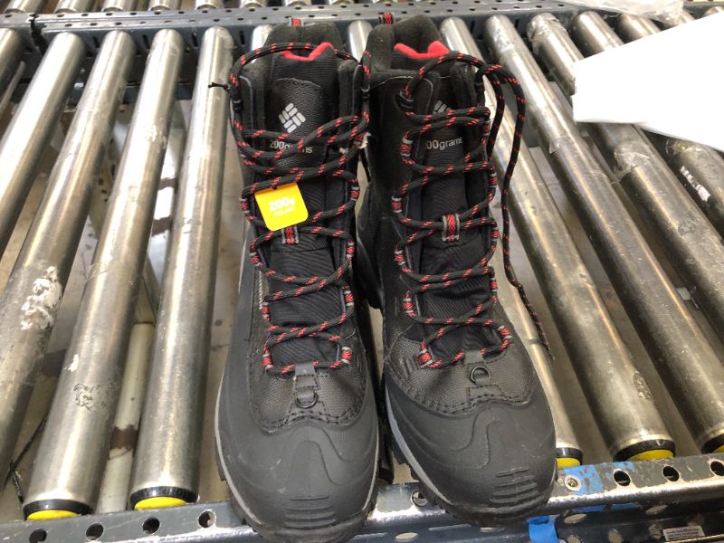 Photo 2 of Columbia Men's Bugaboot Iii Waterproof Snow Boot 10.5
