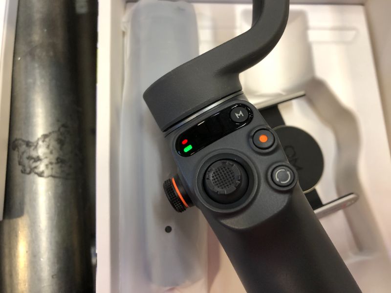 Photo 1 of DJI Osmo Mobile 6 Smartphone Gimbal