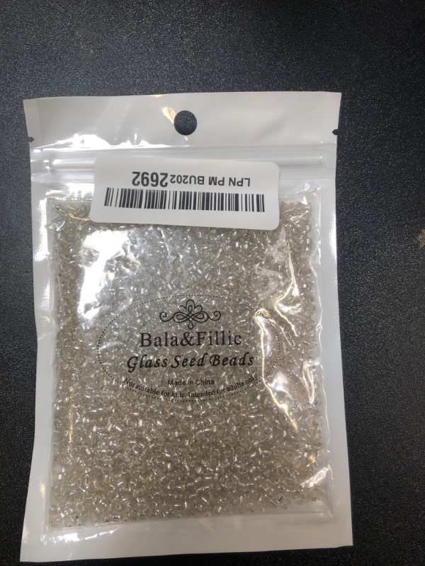 Photo 2 of Bala&Fillic Clear Sliver Lined Color Size 3mm Seed Beads about 3600pcs/100Grams in Bag, 8/0 Glass Craft Beads for Making Bracelet and Necklace (Clear Sliver Lined)