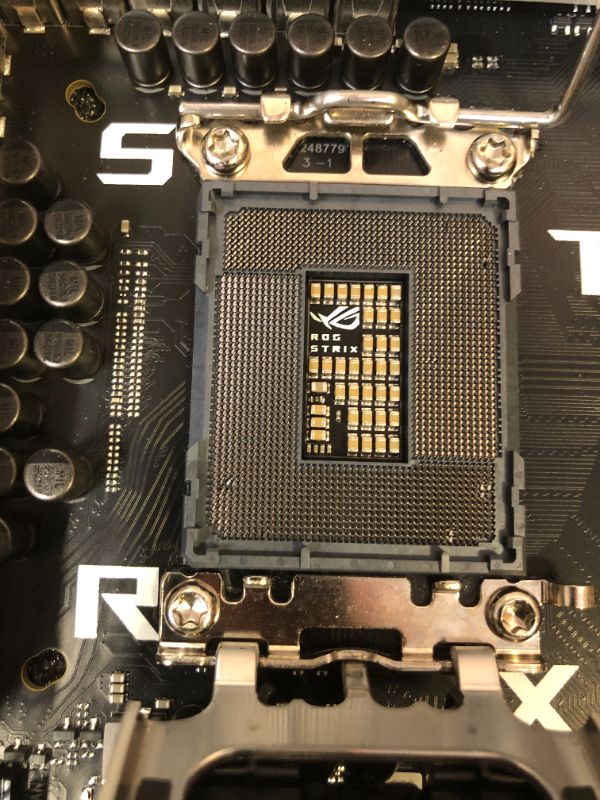 Photo 3 of ASUS ROG STRIX Z790-A Gaming WIFI II LGA 1700 ATX Gaming Motherboard
- damaged cpu slot pins