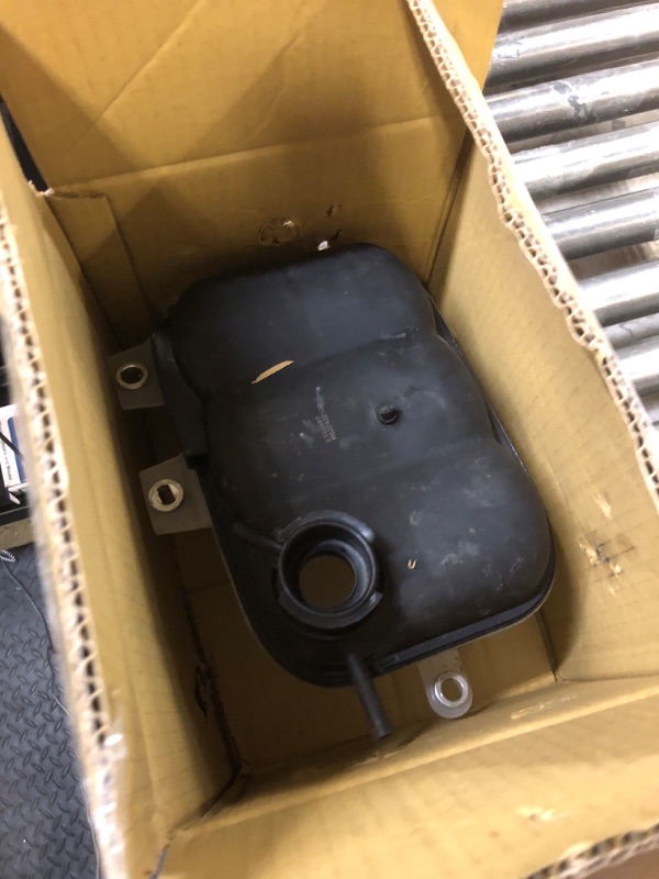 Photo 1 of A-Premium Engine Coolant Overflow Recovery Reservoir Tank [with Cap] Compatible with Dodge Ram 1500 2002 2003 [3.7L 4.7L], Ram 1500 & Ram 2500 & Ram 3500 2003 [5.7L]
OPEN BOX