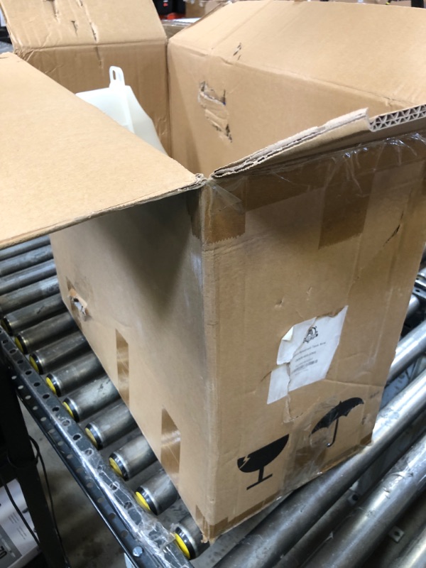 Photo 1 of Replacement Coolant Reservoir Tank - Compatible with Freightliner Vehicles - Cascadia, Century Class, Columbia, Coronado, FLD020SD, M2 106, M2 112 - Replaces 525263005, A05-25263-006, A0533118000
