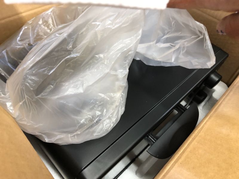 Photo 1 of COMFEE' Toaster Oven Countertop, Small Toaster Ovens Combo 4 slice, Mini Oven for 9" Pizza, Compact Oven 2 Racks for Toast, Bake, Broil, 950W, Black, CTO-E101A(BK)