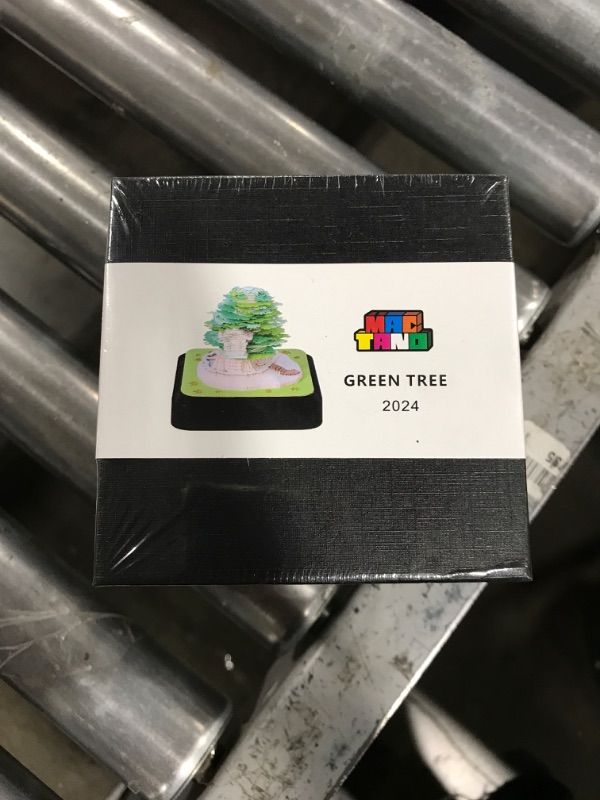 Photo 1 of 3D Art Calendar Memo Pad 2024, Creative Time piece Calendar Sakura Tree Rip Away Paper Carving Sticky DIY Note Green