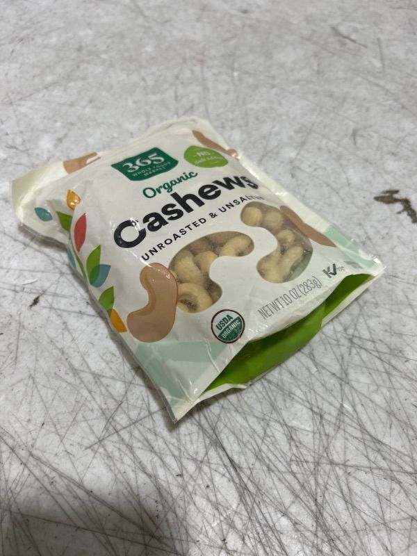 Photo 2 of 365 by Whole Foods Market, Cashews Organic, 10 OZ Unroasted & Unsalted 10 Ounce (Pack of 1)