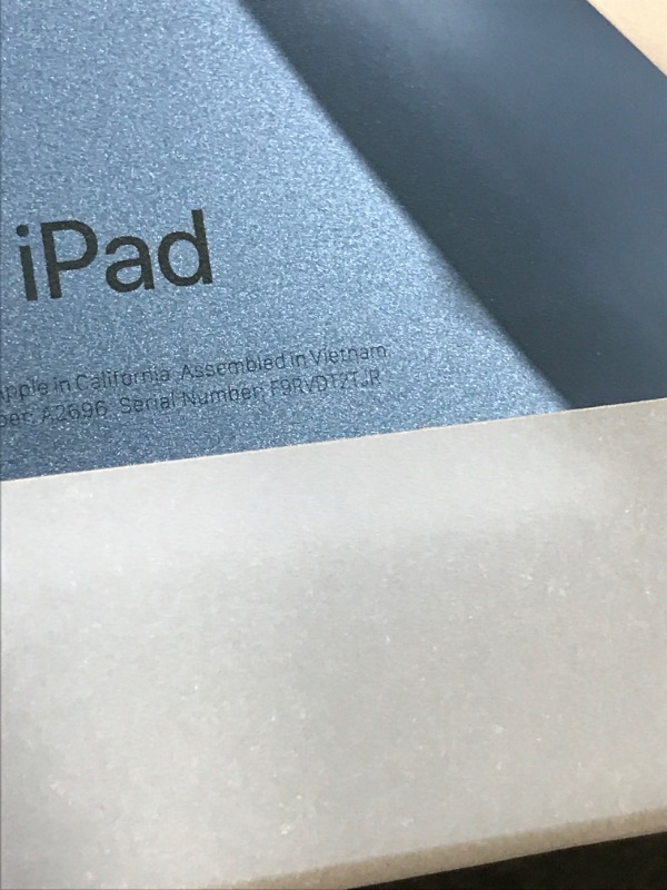 Photo 6 of Apple iPad (10th Generation): with A14 Bionic chip, 10.9-inch Liquid Retina Display, 64GB, Wi-Fi 6, 12MP front/12MP Back Camera, Touch ID, All-Day Battery Life – Blue