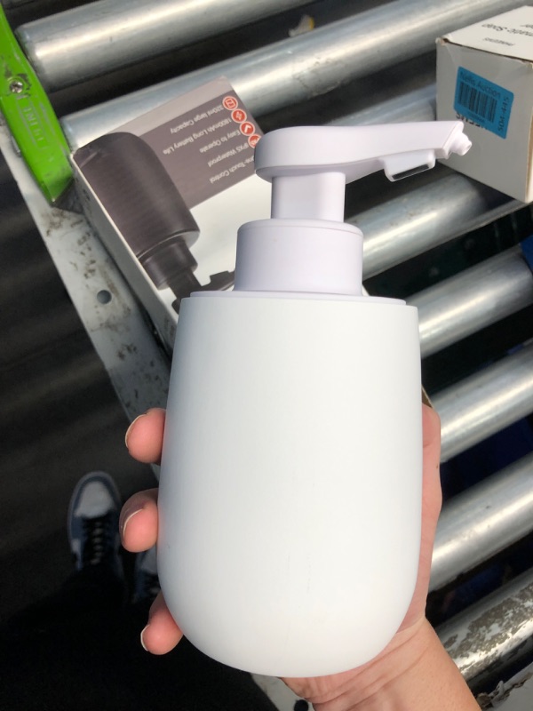 Photo 1 of (READ FULL POST) Automatic Soap Dispenser Foaming Hand Free Soap Dispenser Foam Rechargeable Soap Dispenser Touchless Soap Dispenser Smart Electric Auto Dish Soap Dispenser for Bathroom, Kitchen, White
